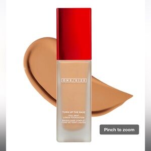 One Size Full Beat Liquid Foundation